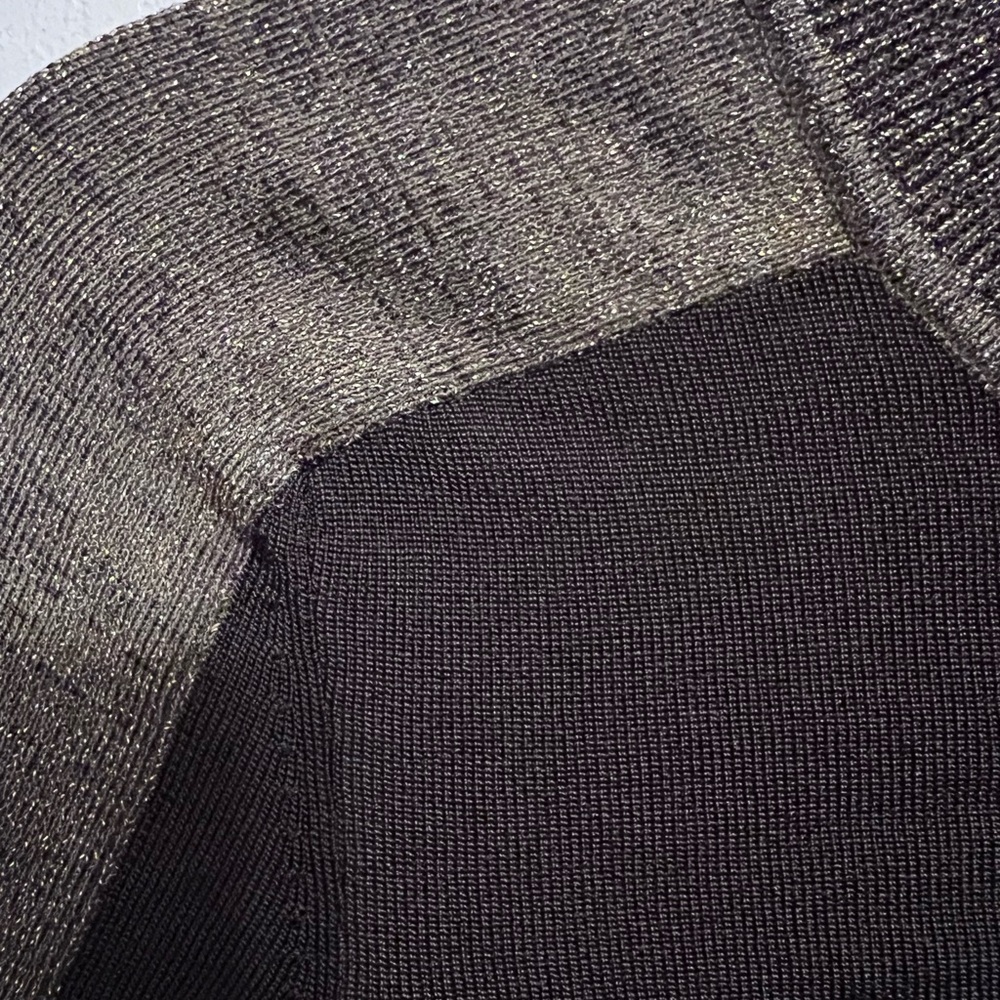 H&M Brown and Gold Metallic Long Sleeve Sweater. Size Medium - Picture 5 of 6